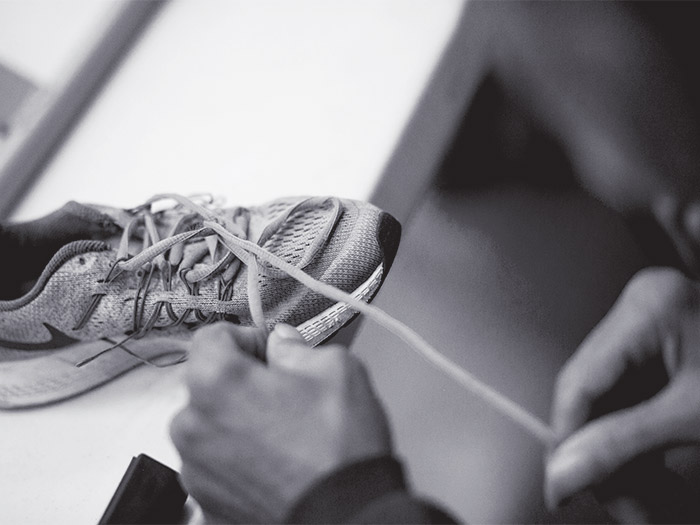 Boxers do exercises, like tying shoes, to help with their symptoms.