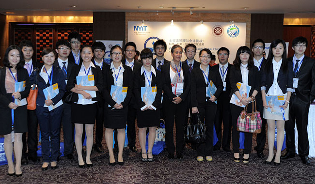 Students from NYIT-Nanjing campus with Dean Monique Taylor, Ph.D.