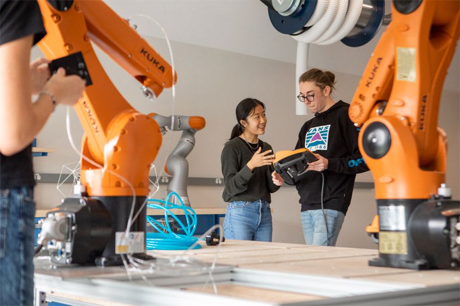 New York Tech M.Arch. students use industrial robots for architecture and construction projects.