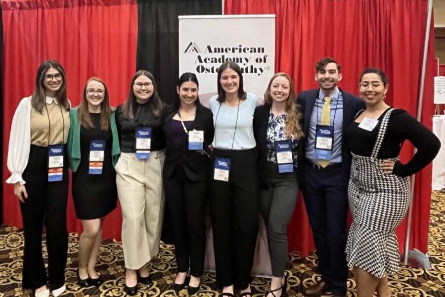 NYITCOM students attending a conference.