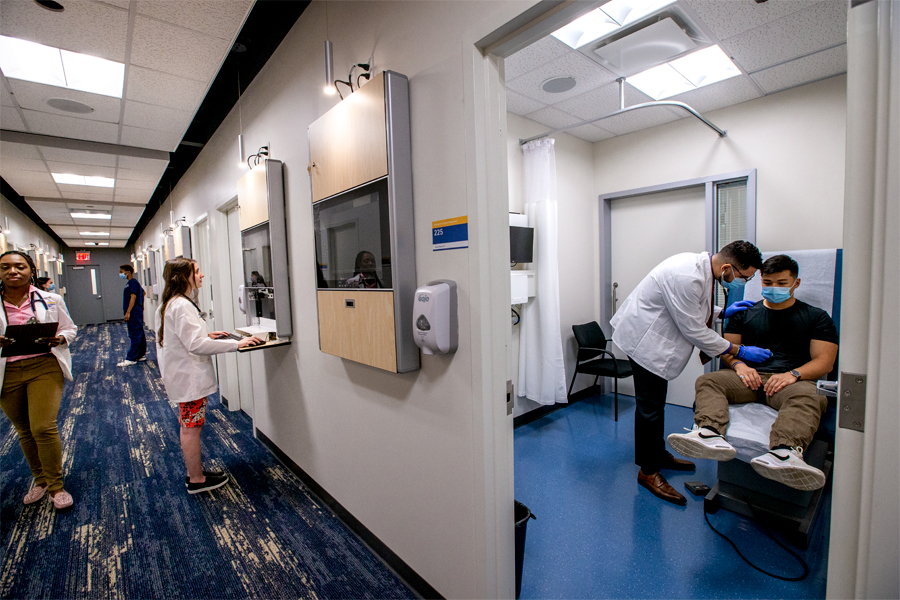 Nursing students working in the New York Tech Nursing labs. 